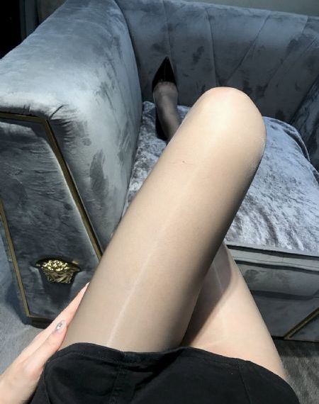 宝贝我的有点大你忍一下视频