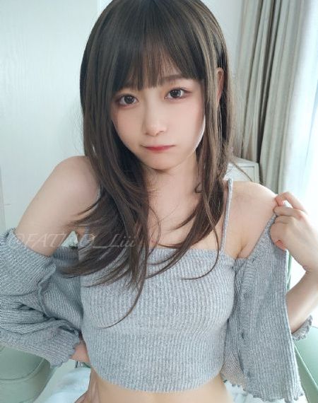 不扣扣的女孩