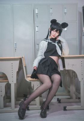 美女来了