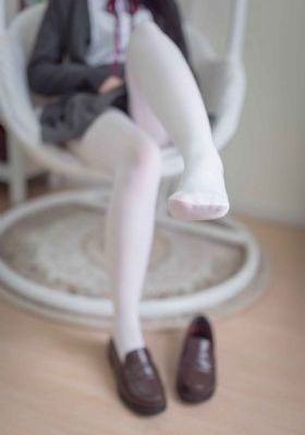 美女扒开尿口让男人操