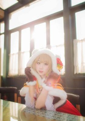 女大学生的按摩房