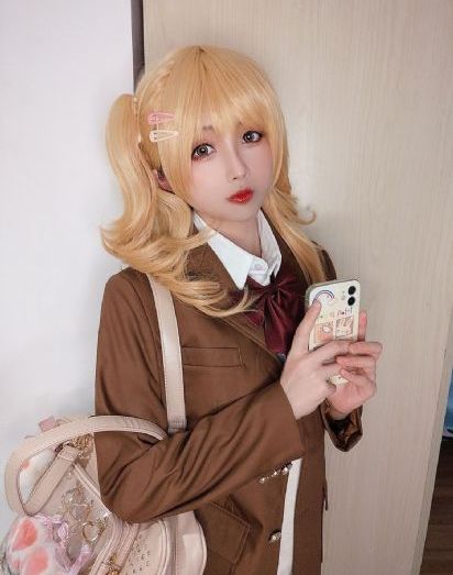 不穿内裤的女教师